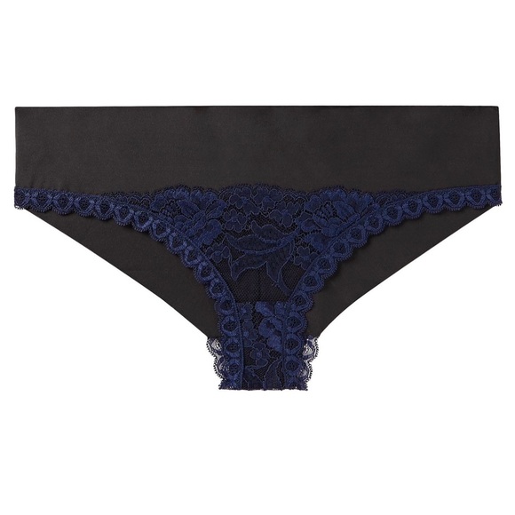 Stella McCartney ”Bella Admiring” Underwear - Picture 7 of 12